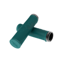 Title MTB FORM Lock-On Grips in Sand, hero view